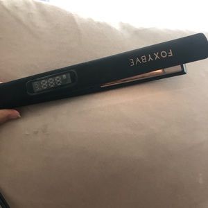 Foxybae hair straightener